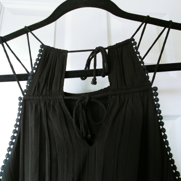 Abercrombie & Fitch Little Black Halter Dress M NWOT🎉LBD - Picture 2 of 7